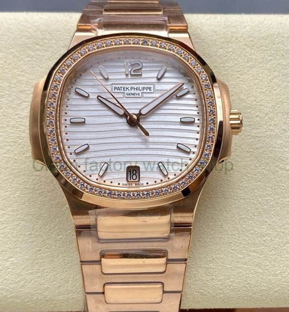 MS Factory Patek Philippe Nautilus 7118/1200R-011 35.2mm Diamond Bezel Full Rose Gold White Dial 1 9d3bdc4f 0cfb 4a41 bab8 5b4965a26851 Clean Factory Watch