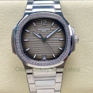 a089d972 cd2b 4da9 8776 ecbe8a0cd617 Clean Factory Watch