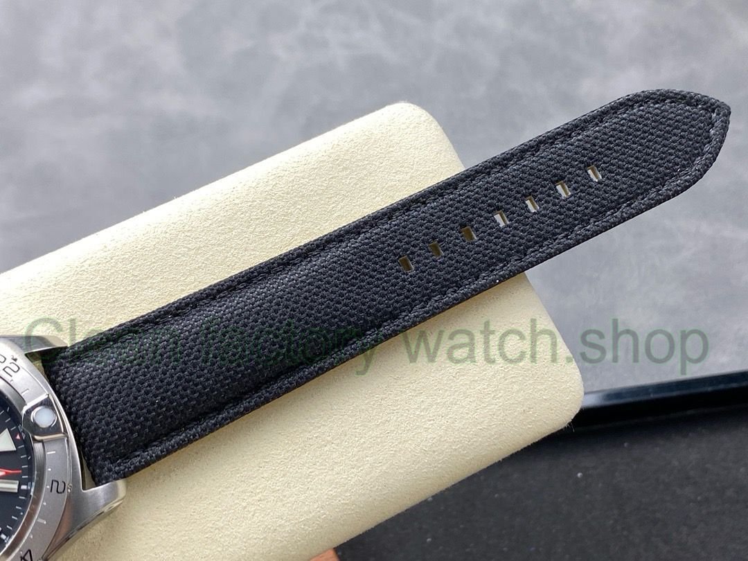 5d946519-30dc-40db-a28a-25ca136a8db0 5d946519-30dc-40db-a28a-25ca136a8db0