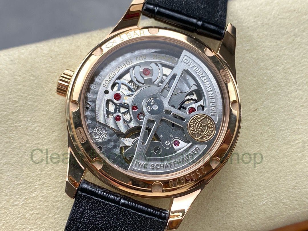 923ec73c-d703-40ad-9db3-95b19eb179fc 923ec73c-d703-40ad-9db3-95b19eb179fc