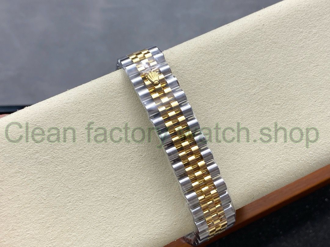 93e1f319-eac7-448c-a89e-af6020ba369a 93e1f319-eac7-448c-a89e-af6020ba369a