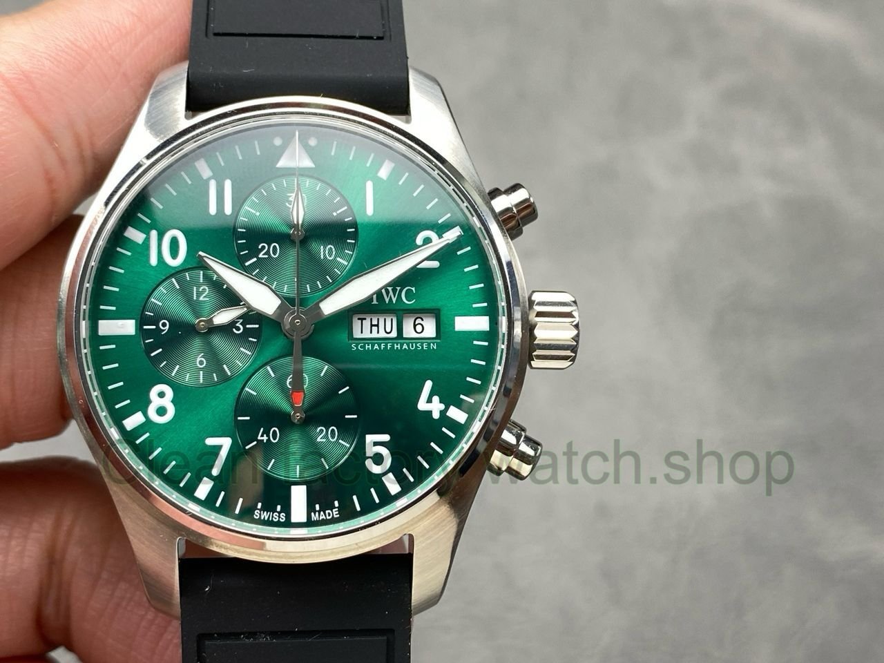 145aaf4c 04df 4a3e 9392 ebe8aab7804a Clean Factory Watch