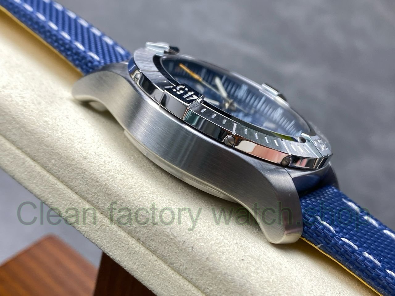 2ea956d2-48dd-4e34-99e6-58da80a63c79 2ea956d2-48dd-4e34-99e6-58da80a63c79