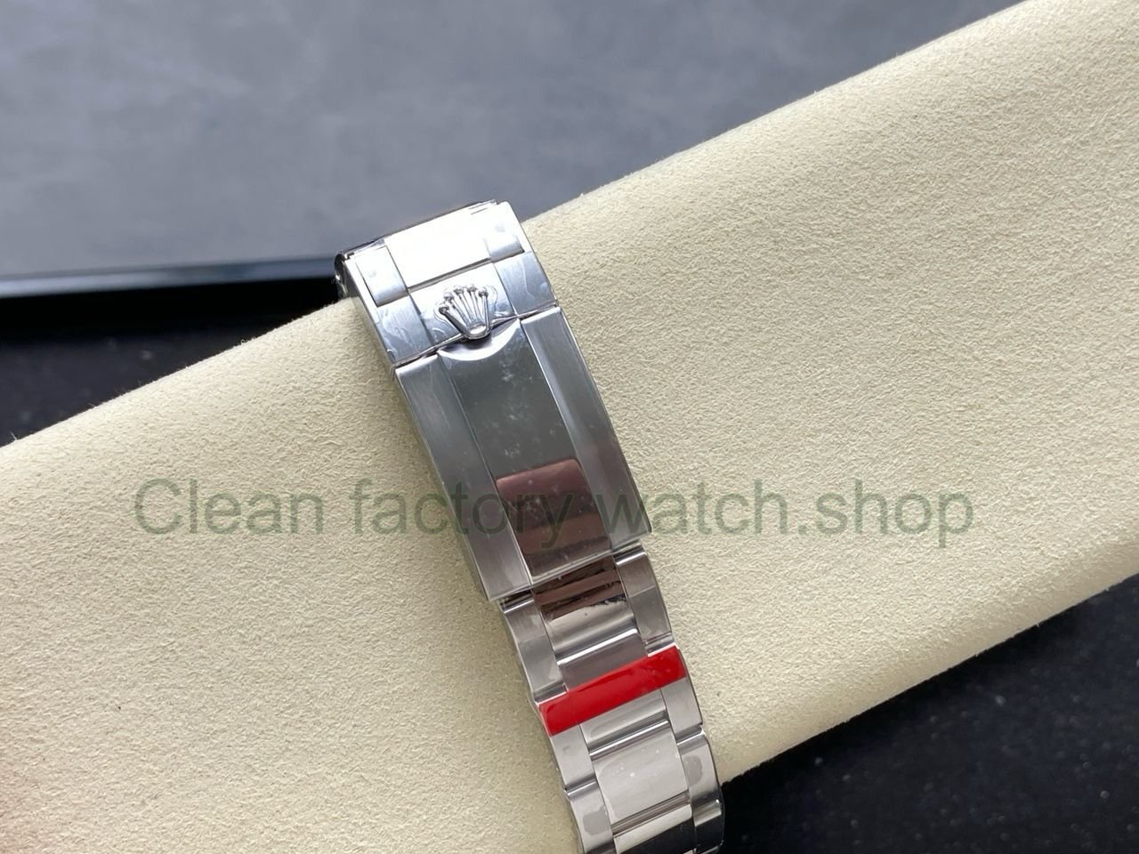 7b253b45-0311-46e0-a65f-991a0ad1bd3e 7b253b45-0311-46e0-a65f-991a0ad1bd3e