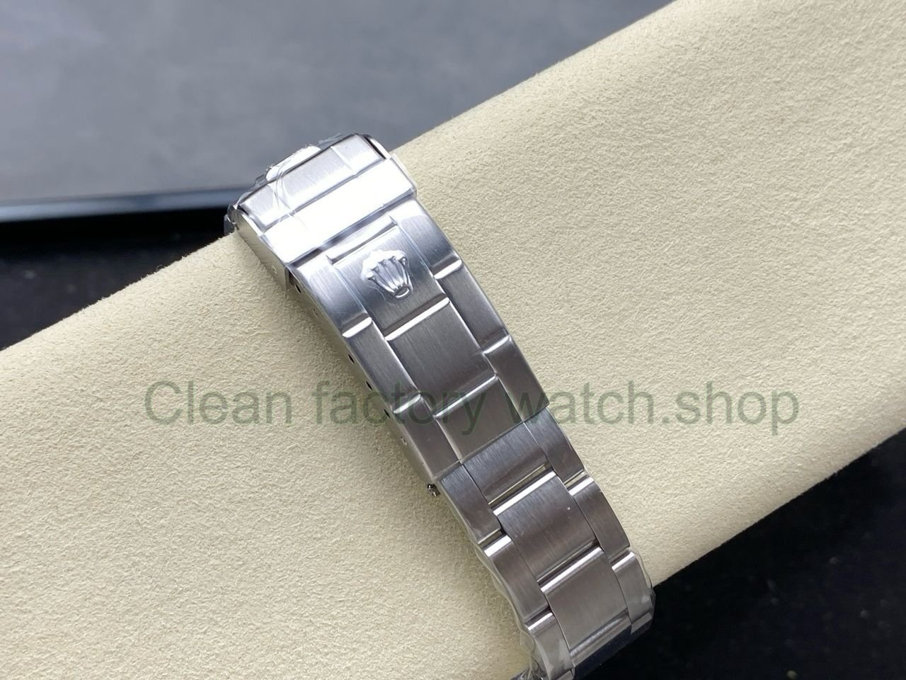 bfbca4df-b298-483f-83b1-4539f8046a69 bfbca4df-b298-483f-83b1-4539f8046a69