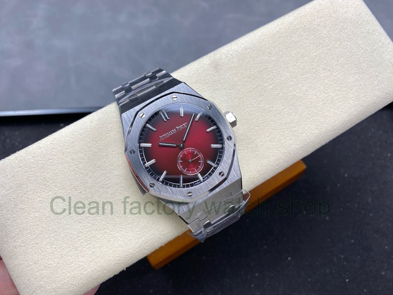 TW Factory Audemars Piguet Royal Oak 26591IP.OO.1252IP.01 42mm Full Steel Gradient Red Dial (7) TW Factory Audemars Piguet Royal Oak 26591IP.OO.1252IP.01 42mm Full Steel Gradient Red Dial (7)