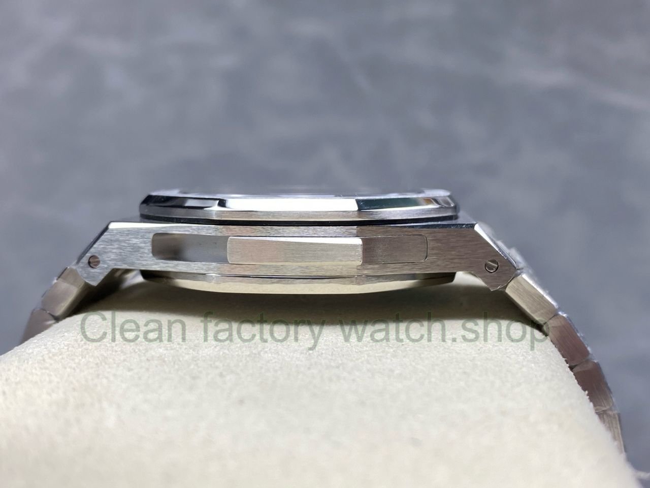 TW Factory Audemars Piguet Royal Oak 26591TI.OO.1252TI 42mm Full Steel Black Dial (6) TW Factory Audemars Piguet Royal Oak 26591TI.OO.1252TI 42mm Full Steel Black Dial (6)