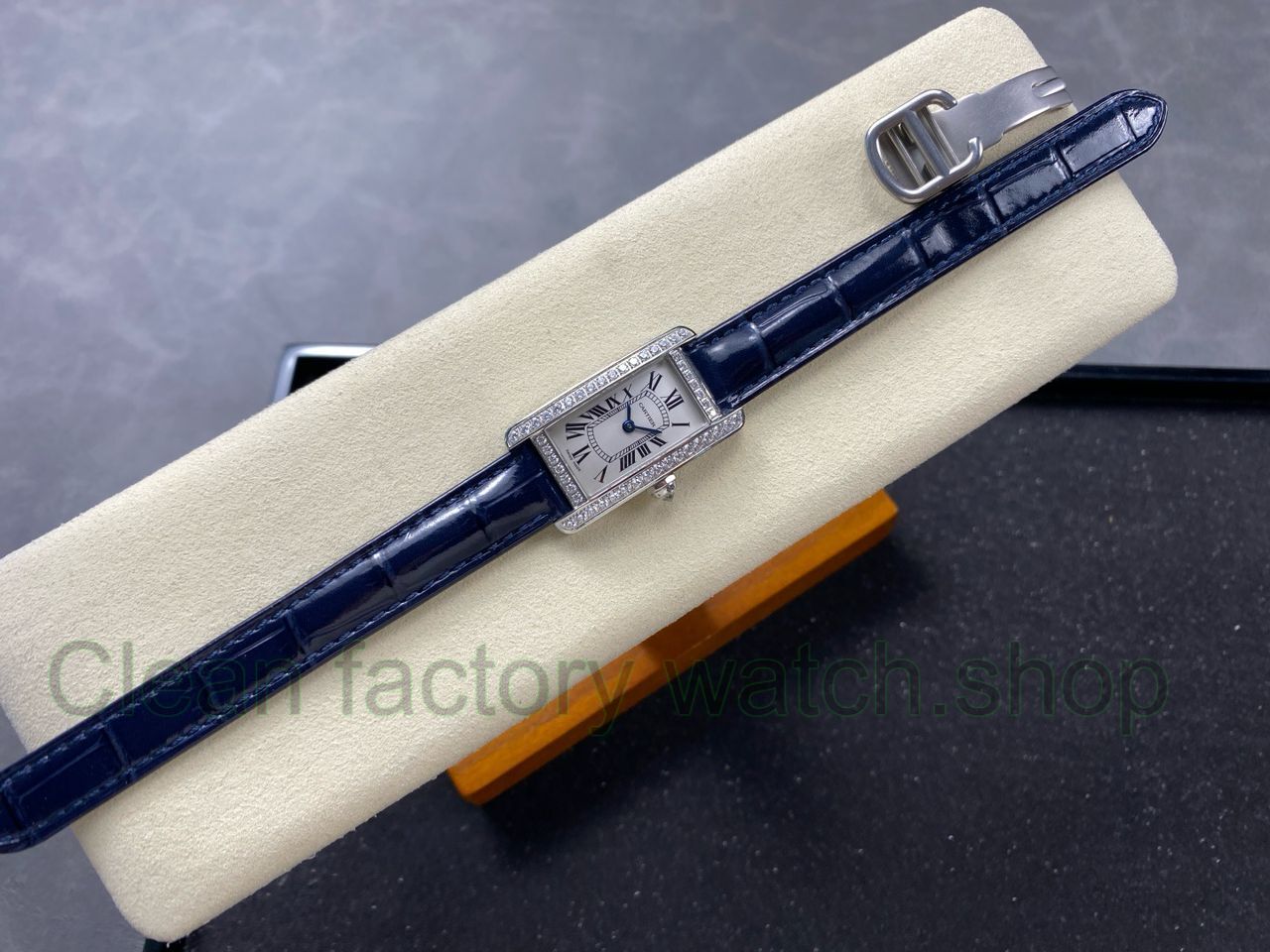 8848 Factory Cartier Tank Américaine 19mm Diamond Bezel Roman Numerals Silver Dial (14) 8848 Factory Cartier Tank Américaine 19mm Diamond Bezel Roman Numerals Silver Dial (14)
