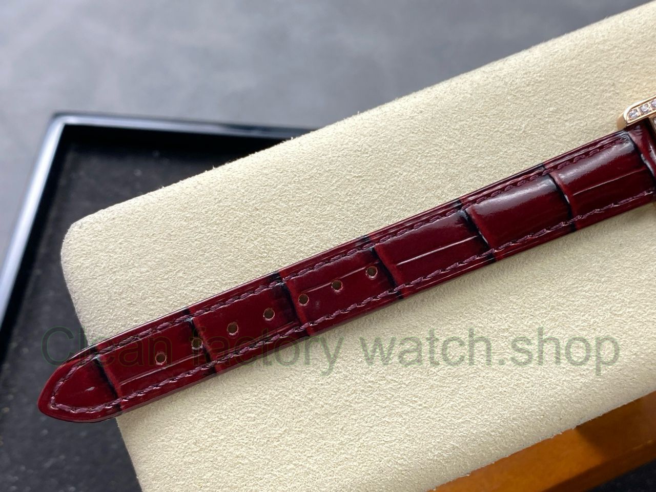 8848 Factory Cartier Tank Américaine WJTA0002 19mm Roman Numerals Silver Dial (14) 8848 Factory Cartier Tank Américaine WJTA0002 19mm Roman Numerals Silver Dial (14)