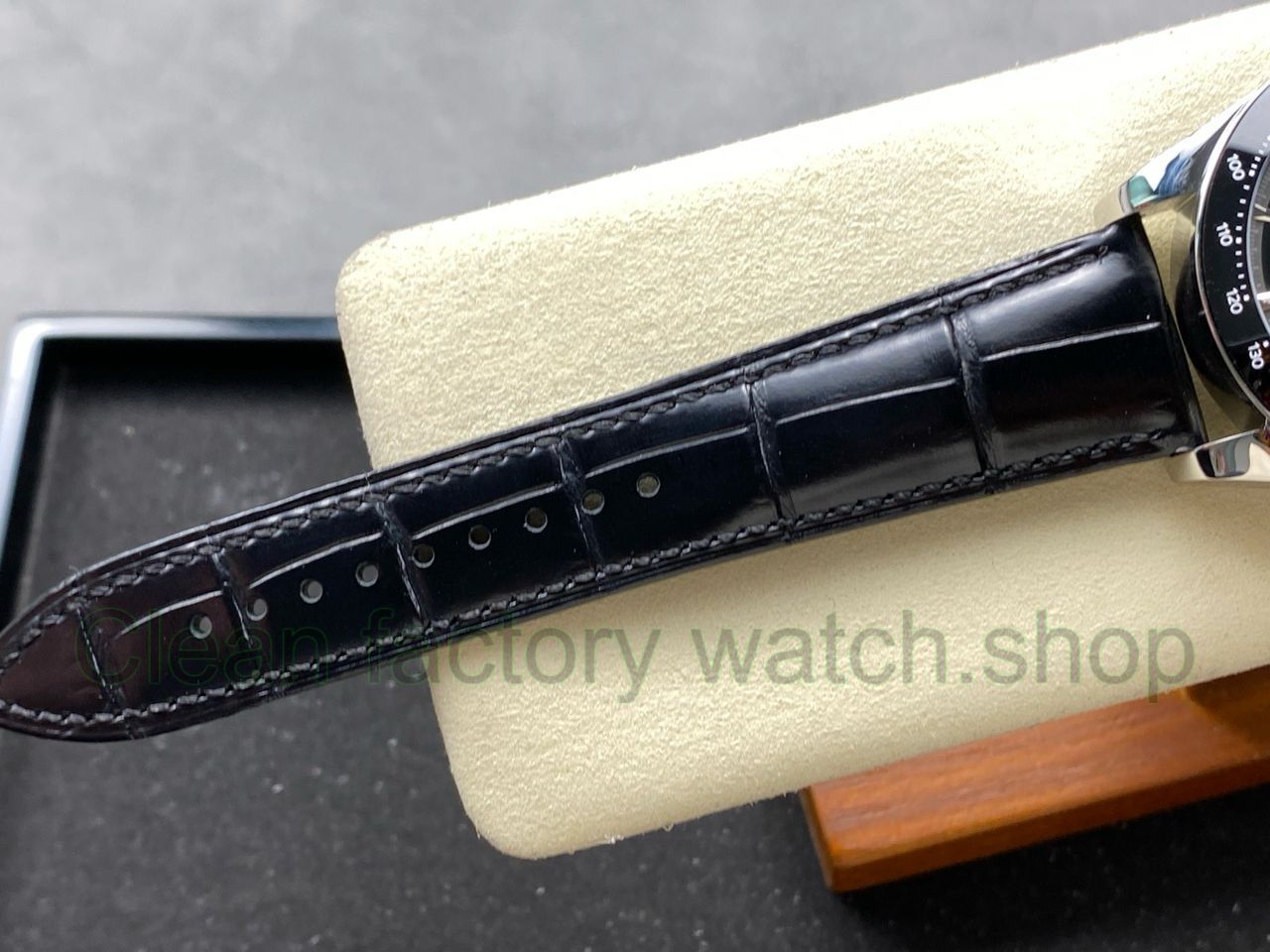 AF Factory Longines Conquest Chronograph L3.836.4.52.9 42mm Steel Leather Strap Black Eyes Gr (6) AF Factory Longines Conquest Chronograph L3.836.4.52.9 42mm Steel Leather Strap Black Eyes Gr (6)
