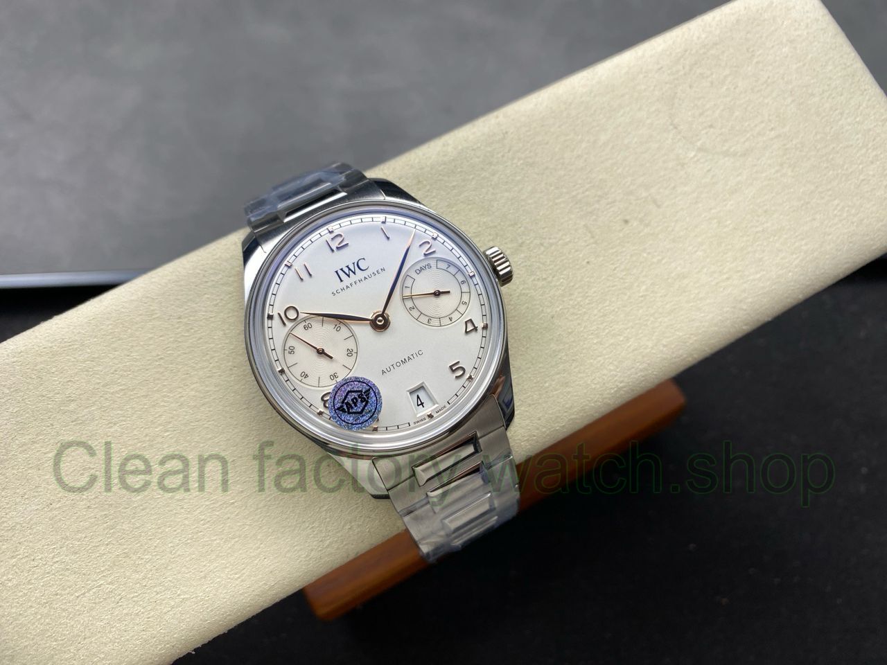 APS Factory IWC Portuguese IW500704 42mm Full Steel Silver Dial (2) APS Factory IWC Portuguese IW500704 42mm Full Steel Silver Dial (2)