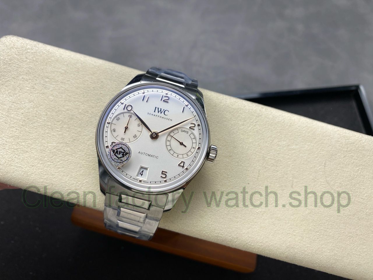APS Factory IWC Portuguese IW500704 42mm Full Steel Silver Dial (8) APS Factory IWC Portuguese IW500704 42mm Full Steel Silver Dial (8)