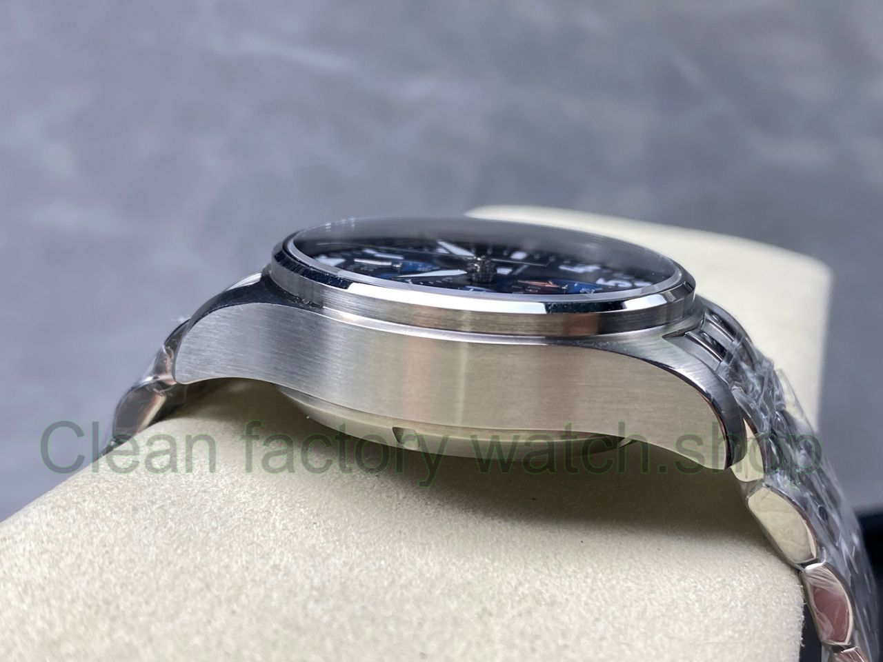 BLS Factory IWC Pilot Chronograph IW388102 41mm Arabic Numerals Blue Dial (14) BLS Factory IWC Pilot Chronograph IW388102 41mm Arabic Numerals Blue Dial (14)