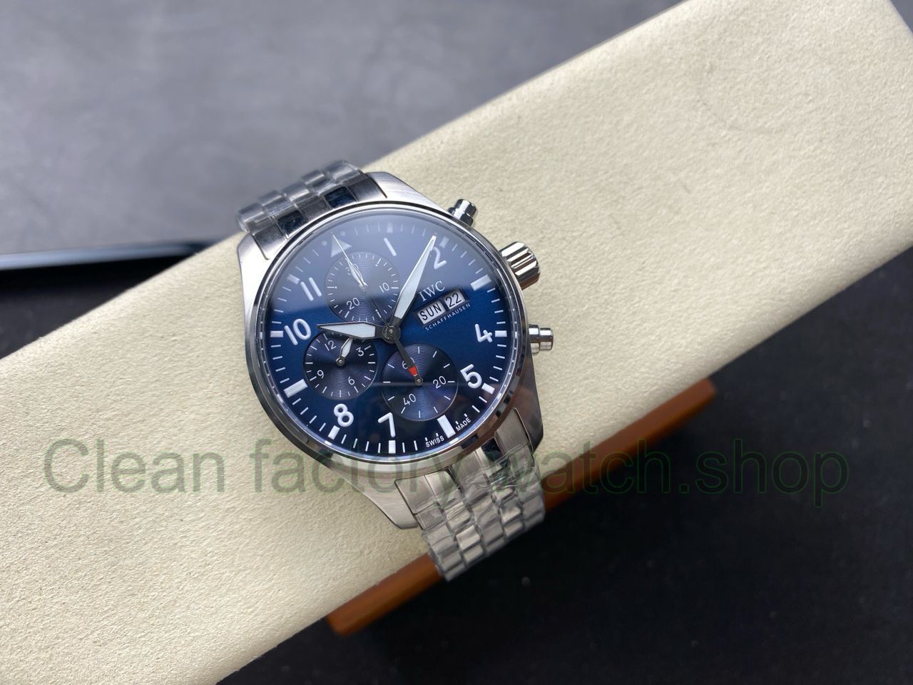 BLS Factory IWC Pilot Chronograph IW388102 41mm Arabic Numerals Blue Dial (16) BLS Factory IWC Pilot Chronograph IW388102 41mm Arabic Numerals Blue Dial (16)