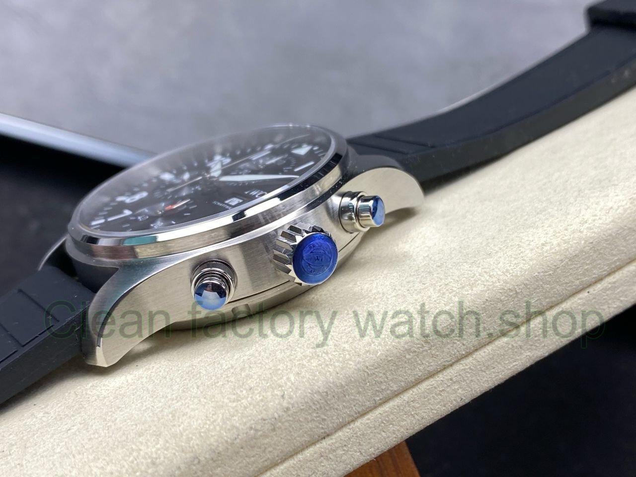 BLS Factory IWC Pilot Chronograph IW388111 41mm Arabic Numerals Black Dial (5) BLS Factory IWC Pilot Chronograph IW388111 41mm Arabic Numerals Black Dial (5)