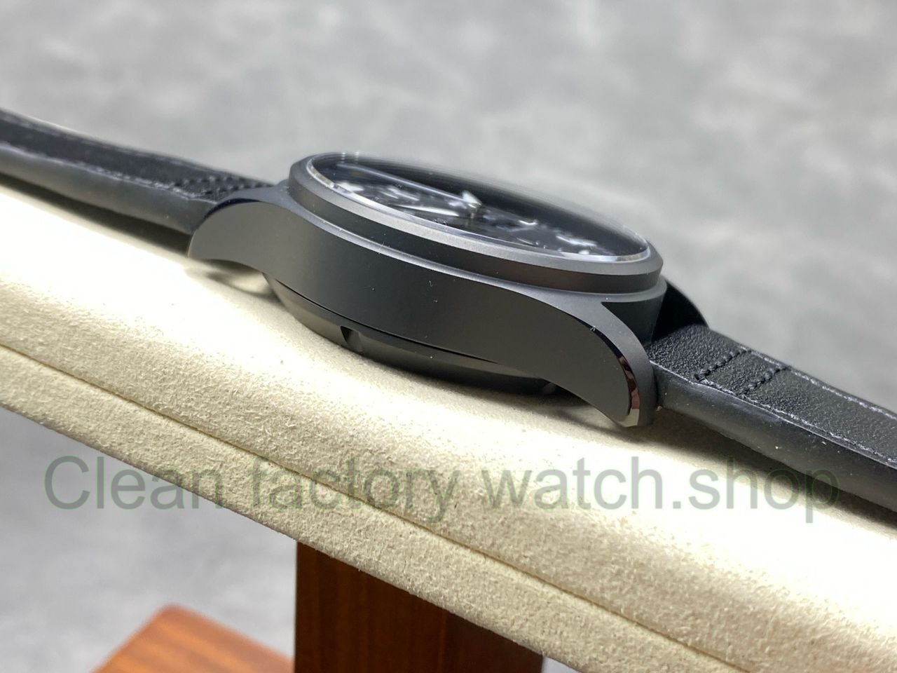 BLS Factory IWC Pilot Chronograph Top Gun IW388106 41mm Leather Strap Black Dial (4) BLS Factory IWC Pilot Chronograph Top Gun IW388106 41mm Leather Strap Black Dial (4)