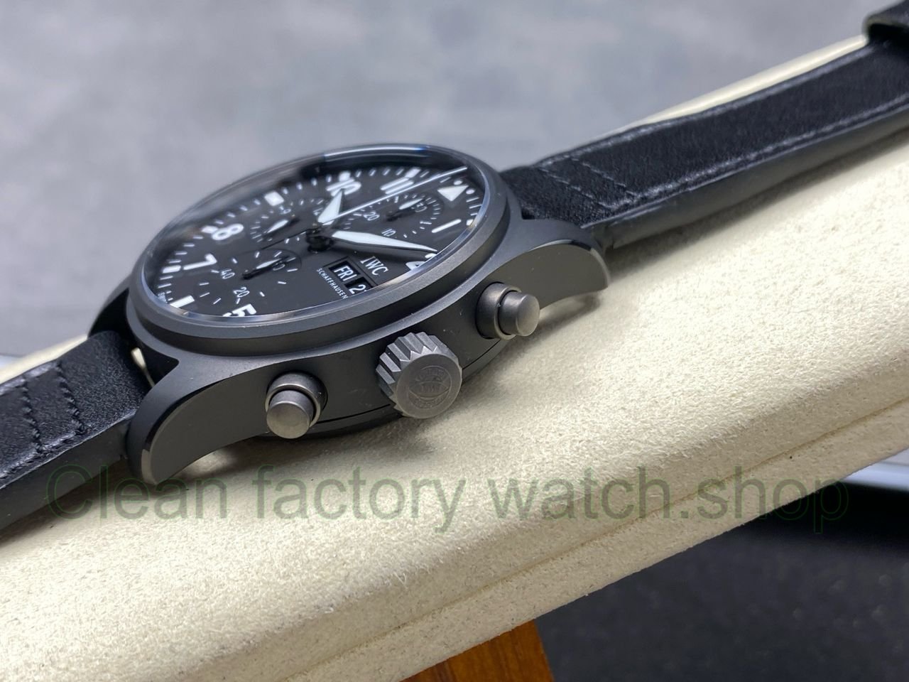 BLS Factory IWC Pilot Chronograph Top Gun IW388106 41mm Leather Strap Black Dial (5) BLS Factory IWC Pilot Chronograph Top Gun IW388106 41mm Leather Strap Black Dial (5)