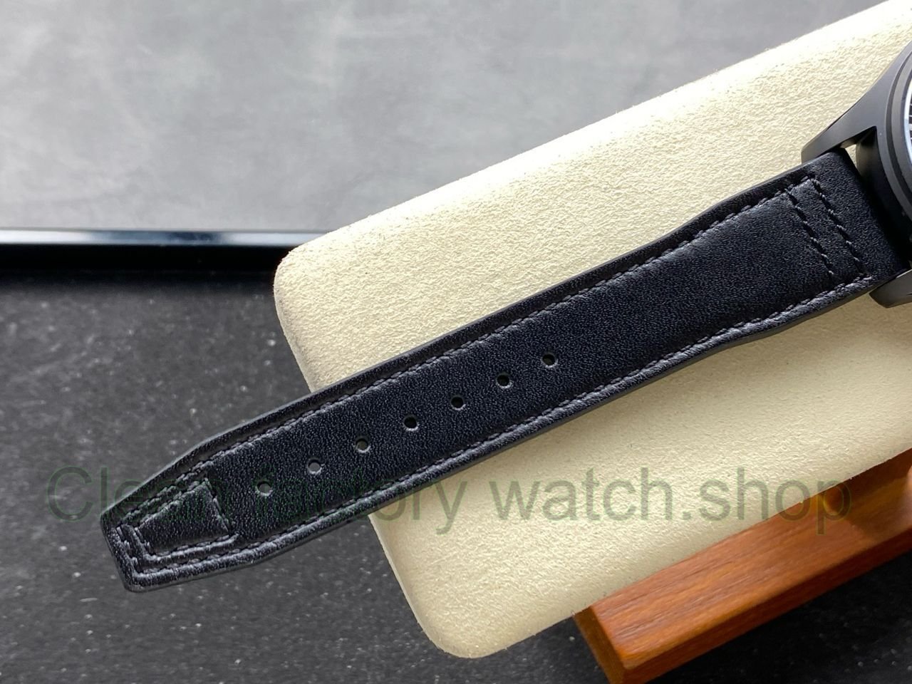 BLS Factory IWC Pilot Chronograph Top Gun IW388106 41mm Leather Strap Black Dial (8) BLS Factory IWC Pilot Chronograph Top Gun IW388106 41mm Leather Strap Black Dial (8)