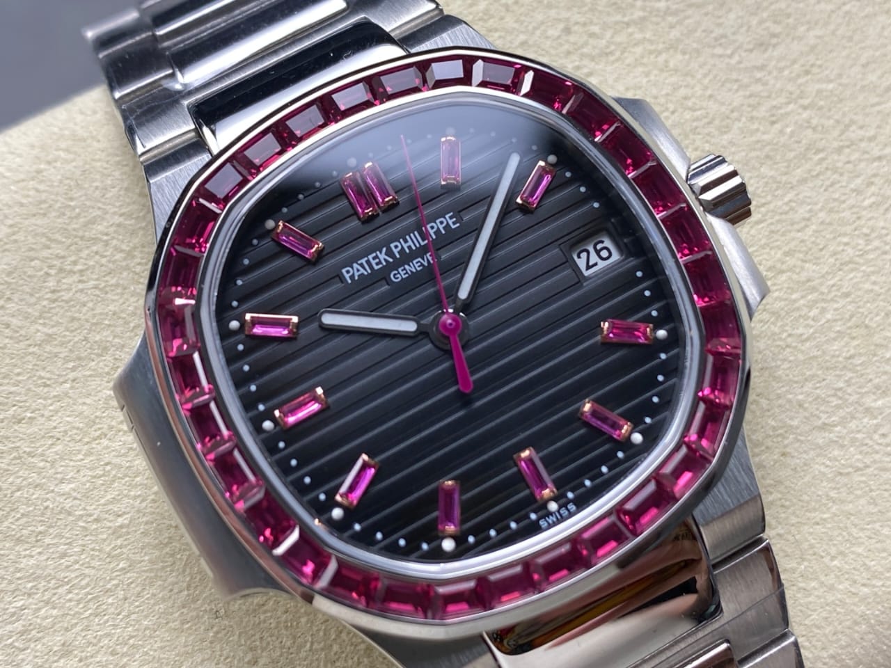 GR Factory Patek Philippe Emerald Nautilus 5711-112P-001 40.5mm Full Platinum Black Dial (6) GR Factory Patek Philippe Emerald Nautilus 5711-112P-001 40.5mm Full Platinum Black Dial (6)