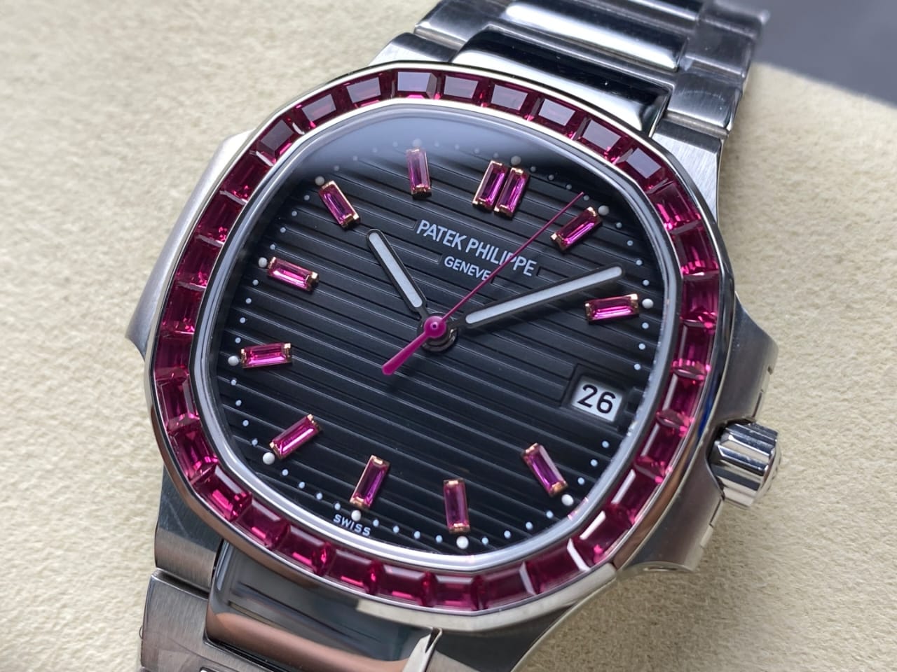 GR Factory Patek Philippe Emerald Nautilus 5711-112P-001 40.5mm Full Platinum Black Dial (8) GR Factory Patek Philippe Emerald Nautilus 5711-112P-001 40.5mm Full Platinum Black Dial (8)