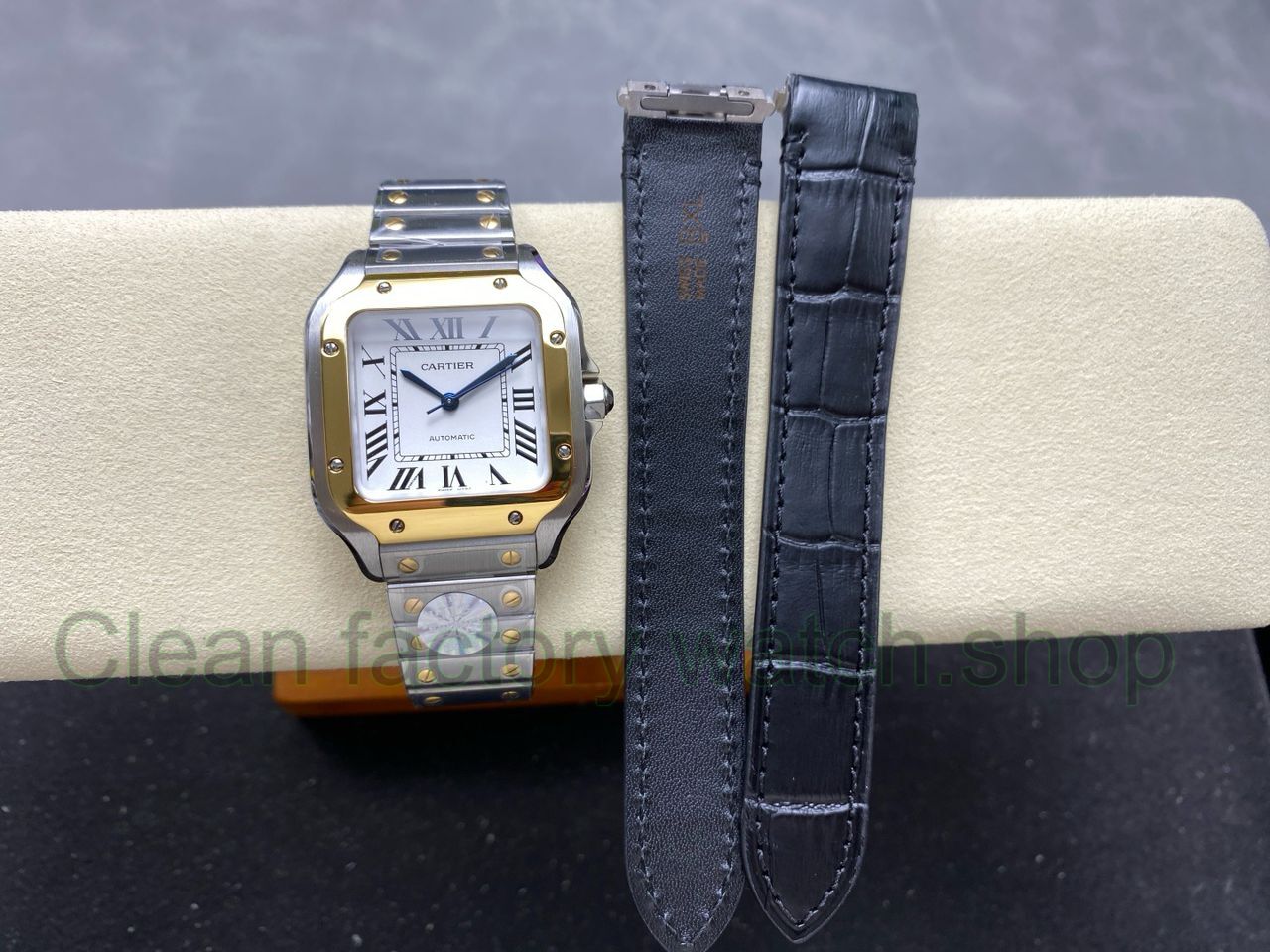 J12 Factory Cartier Santos W2SA0016 35.1mm Leather Strap Roman Numerals Silver Dial (8) J12 Factory Cartier Santos W2SA0016 35.1mm Leather Strap Roman Numerals Silver Dial (8)