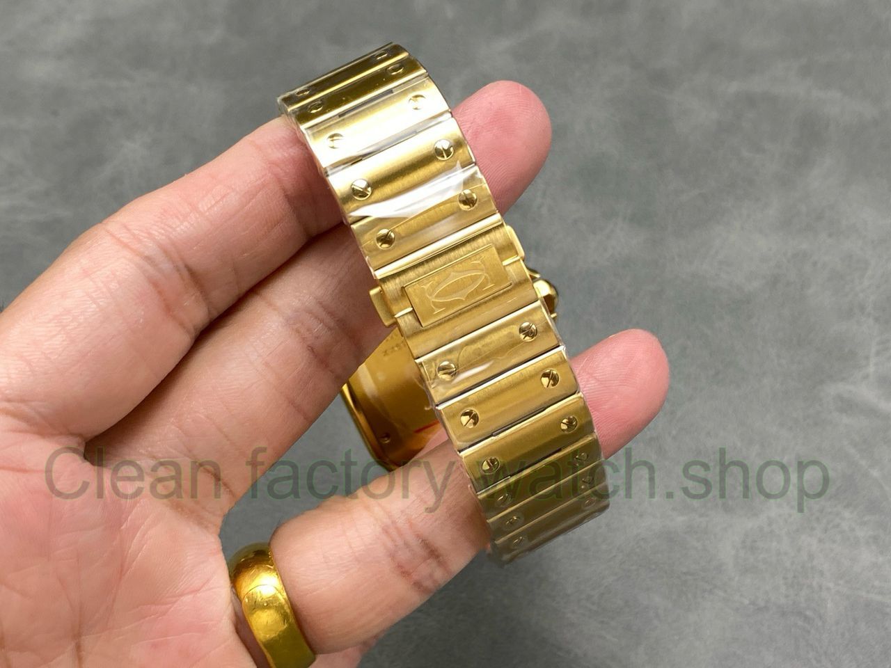 J12 Factory Cartier Santos WGSA0029 39.8mm Roman Numerals White Dial (2) J12 Factory Cartier Santos WGSA0029 39.8mm Roman Numerals White Dial (2)
