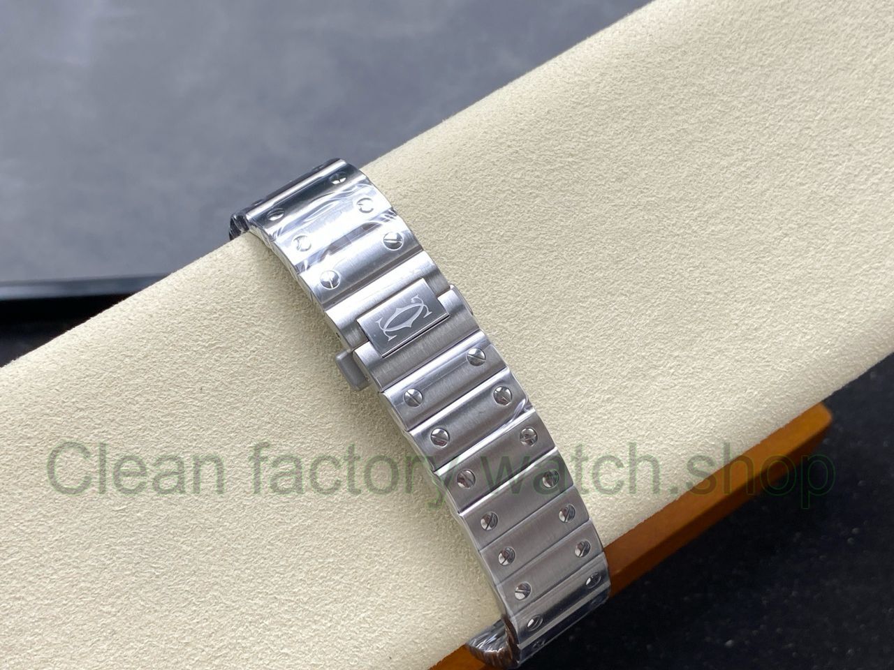 J12 Factory Cartier Santos WSSA0063 39.8mm Roman Numerals Blue Dial (21) J12 Factory Cartier Santos WSSA0063 39.8mm Roman Numerals Blue Dial (21)