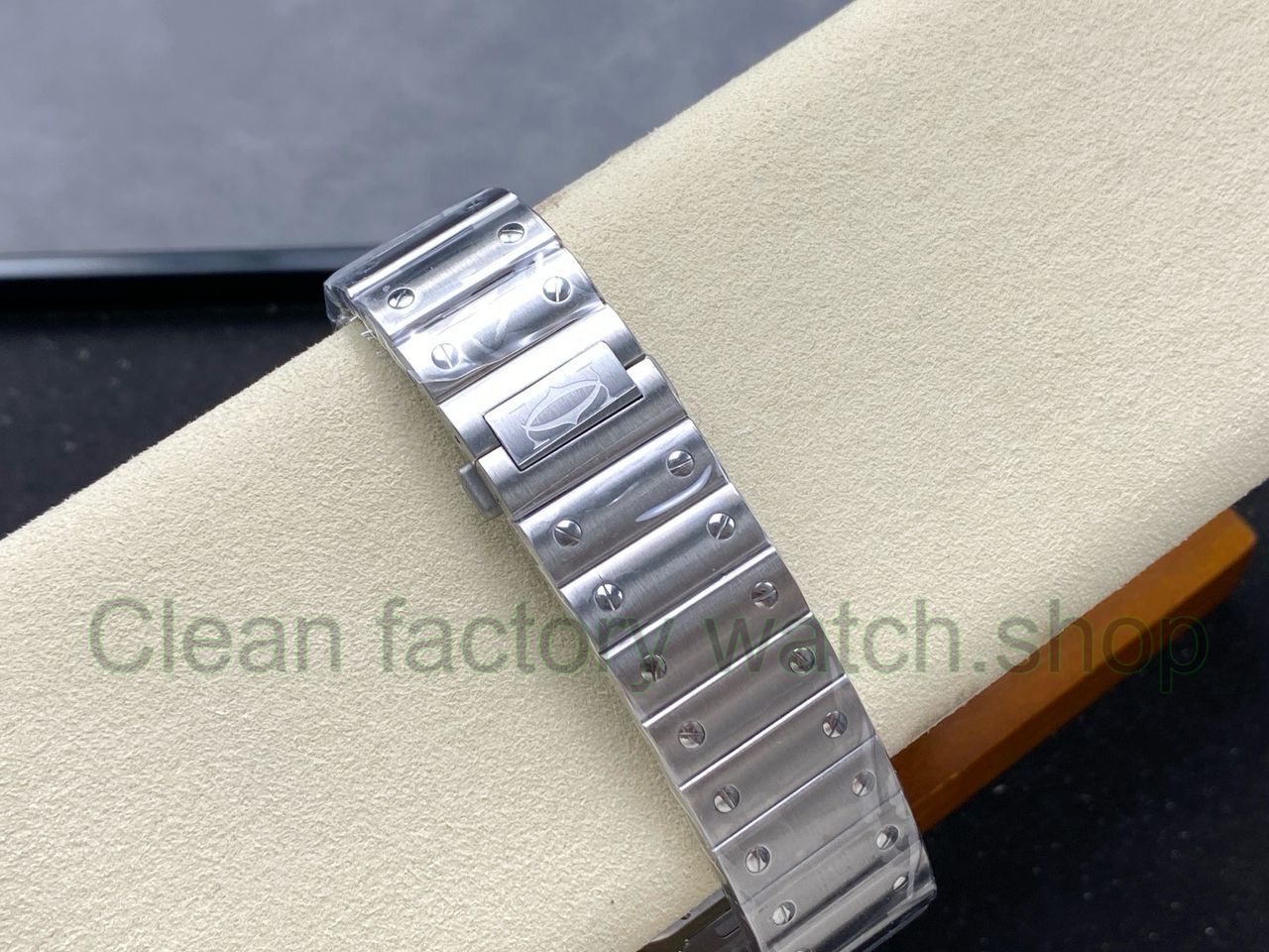 J12 Factory Cartier Santos WSSA0064 39.8mm Roman Numerals Brown Dial (2) J12 Factory Cartier Santos WSSA0064 39.8mm Roman Numerals Brown Dial (2)