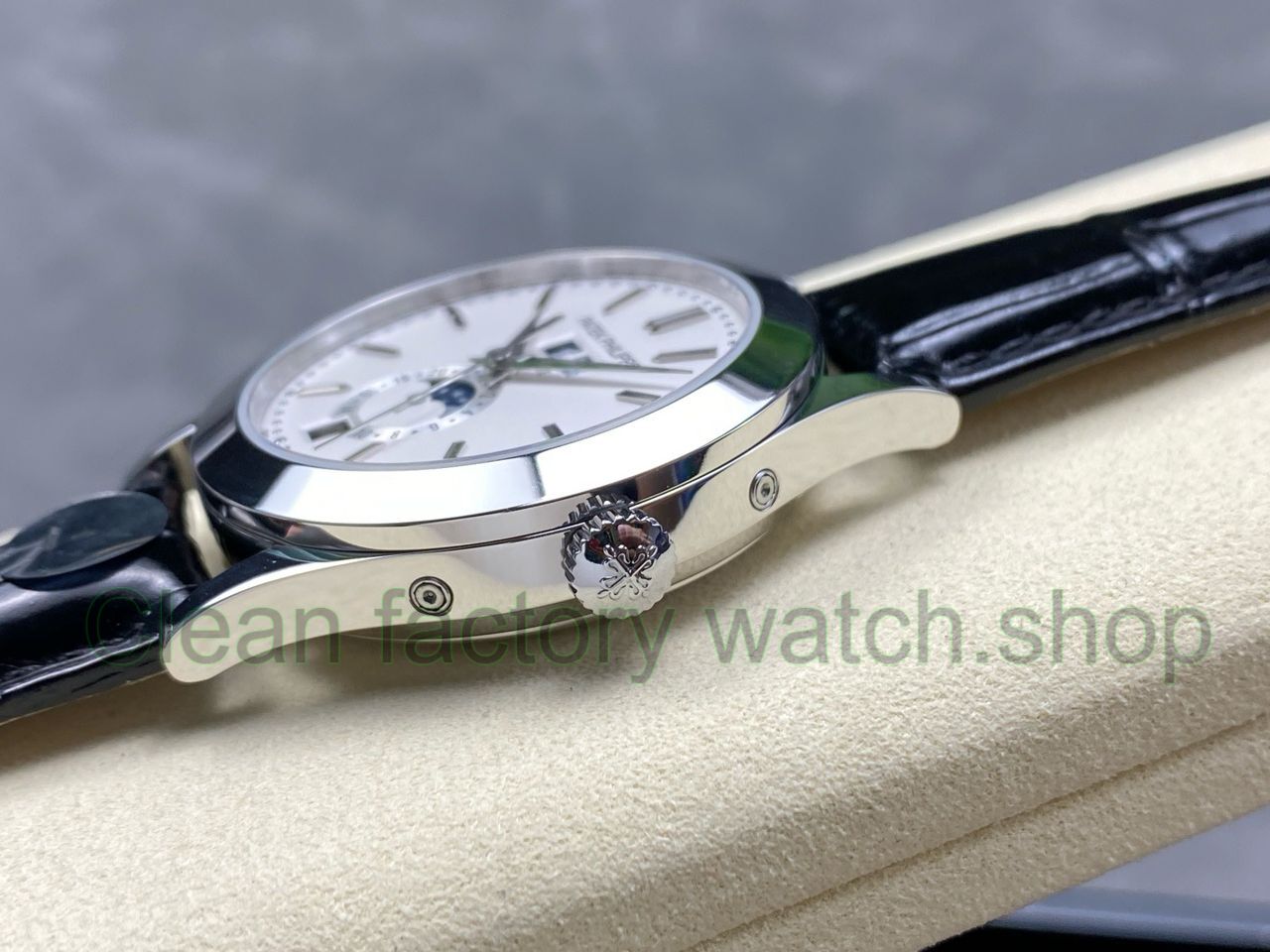 PP+ Factory Patek Philippe Annual Calendar 5396G-011 White Gold Silver Dial (4) PP+ Factory Patek Philippe Annual Calendar 5396G-011 White Gold Silver Dial (4)