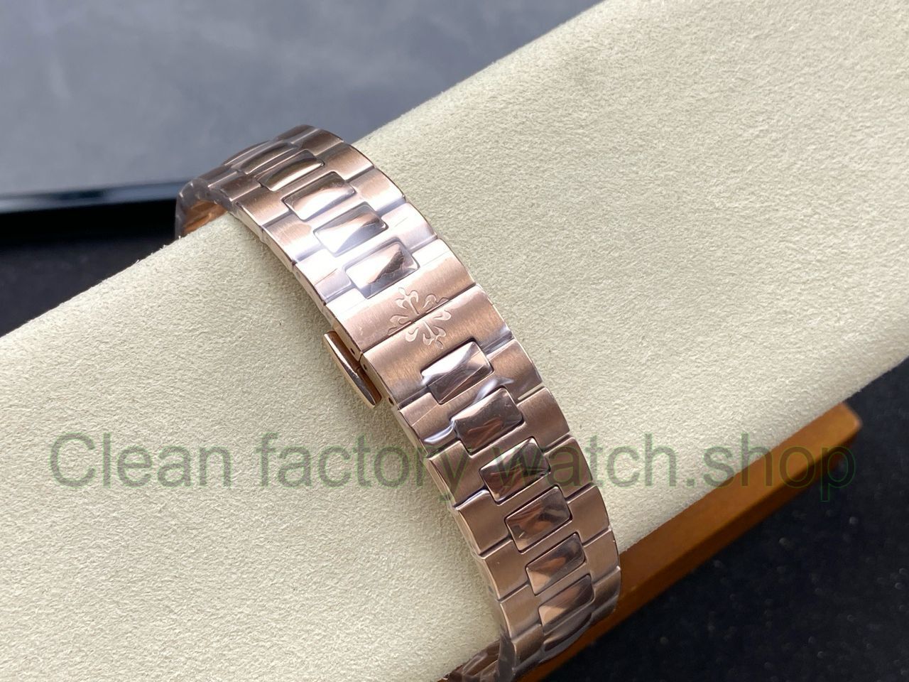 PP+ Factory Patek Philippe Cubitus 5821 45mm Rose Gold White Dial (4) PP+ Factory Patek Philippe Cubitus 5821 45mm Rose Gold White Dial (4)