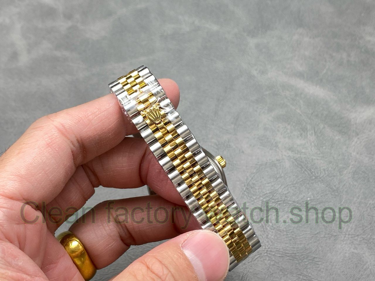 THB Factory Rolex Datejus Jubileet 278273-0028 31mm Yellow Gold Mother of Pearl Dial (5) THB Factory Rolex Datejus Jubileet 278273-0028 31mm Yellow Gold Mother of Pearl Dial (5)