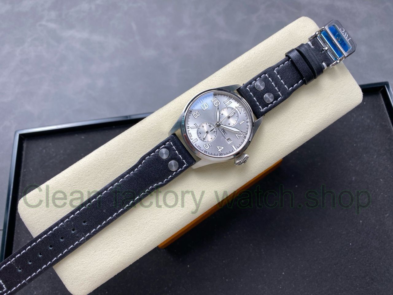 TW Factory IWC Big Pilot 46mm Arabic Numerals Silvery White Dial (4) TW Factory IWC Big Pilot 46mm Arabic Numerals Silvery White Dial (4)