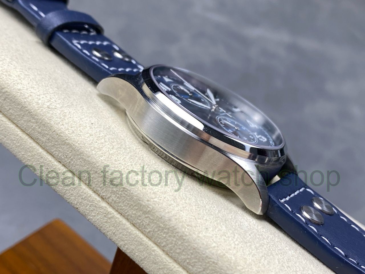 TW Factory IWC Le Petit Prince Monopusher Big Edition IW515202 46mm Arabic Numerals Blue Dial (5) TW Factory IWC Le Petit Prince Monopusher Big Edition IW515202 46mm Arabic Numerals Blue Dial (5)