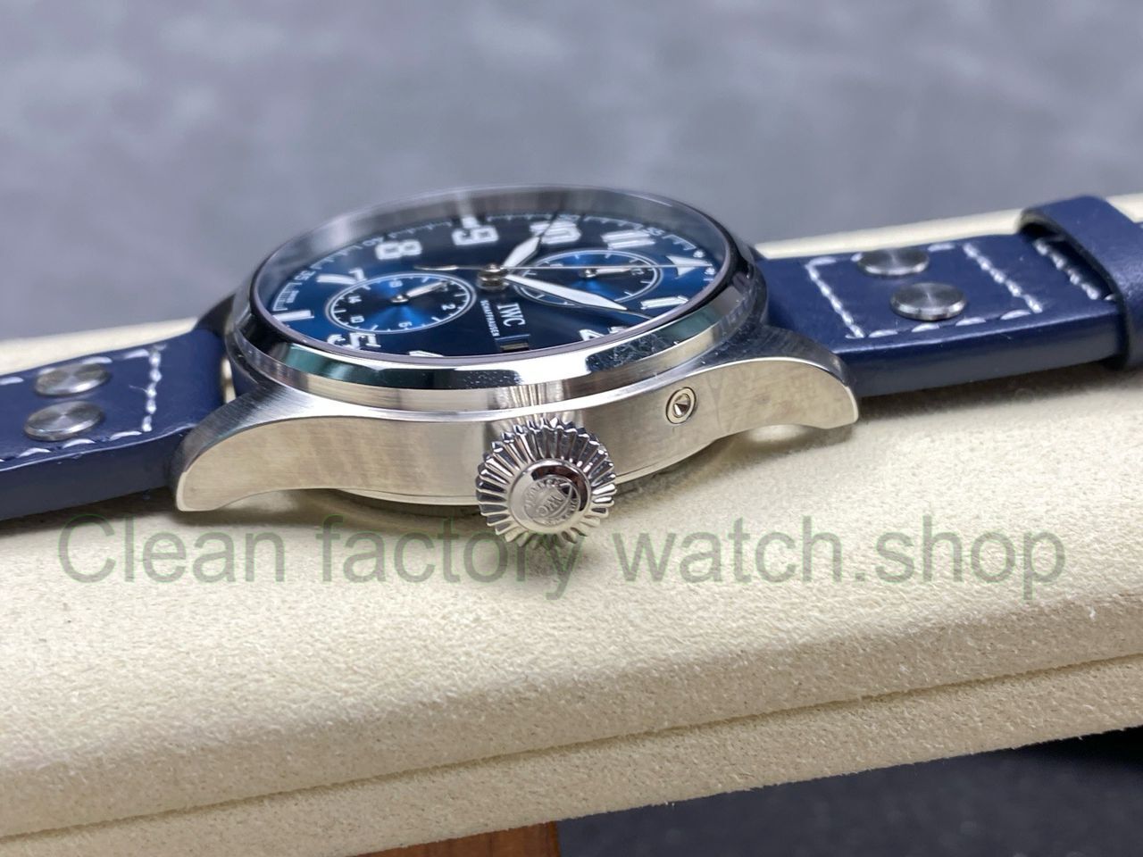 TW Factory IWC Le Petit Prince Monopusher Big Edition IW515202 46mm Arabic Numerals Blue Dial (6) TW Factory IWC Le Petit Prince Monopusher Big Edition IW515202 46mm Arabic Numerals Blue Dial (6)