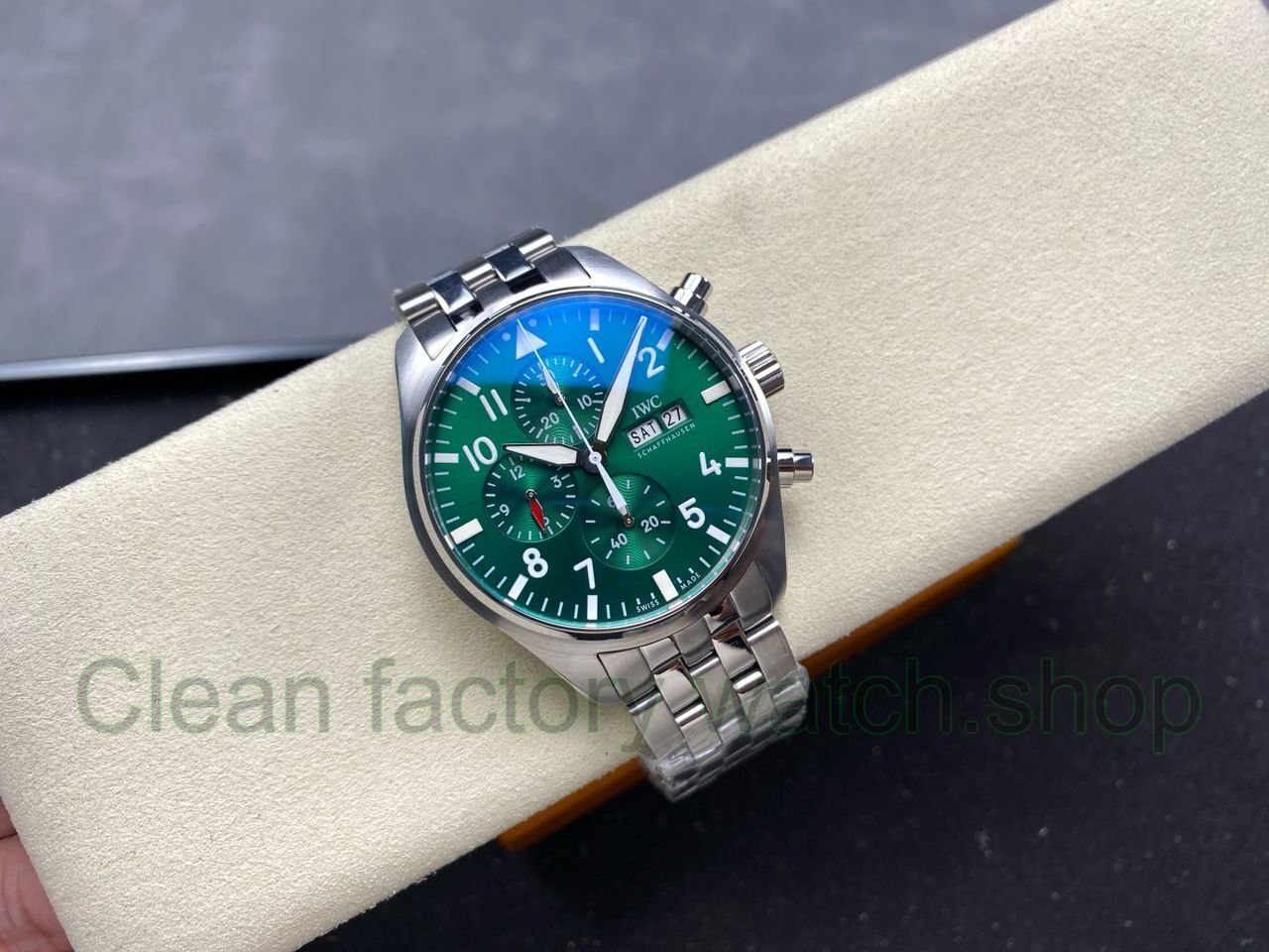 TW Factory IWC Pilot Chronograph IW377726 43mm Arabic Numerals Green Dial (5) TW Factory IWC Pilot Chronograph IW377726 43mm Arabic Numerals Green Dial (5)