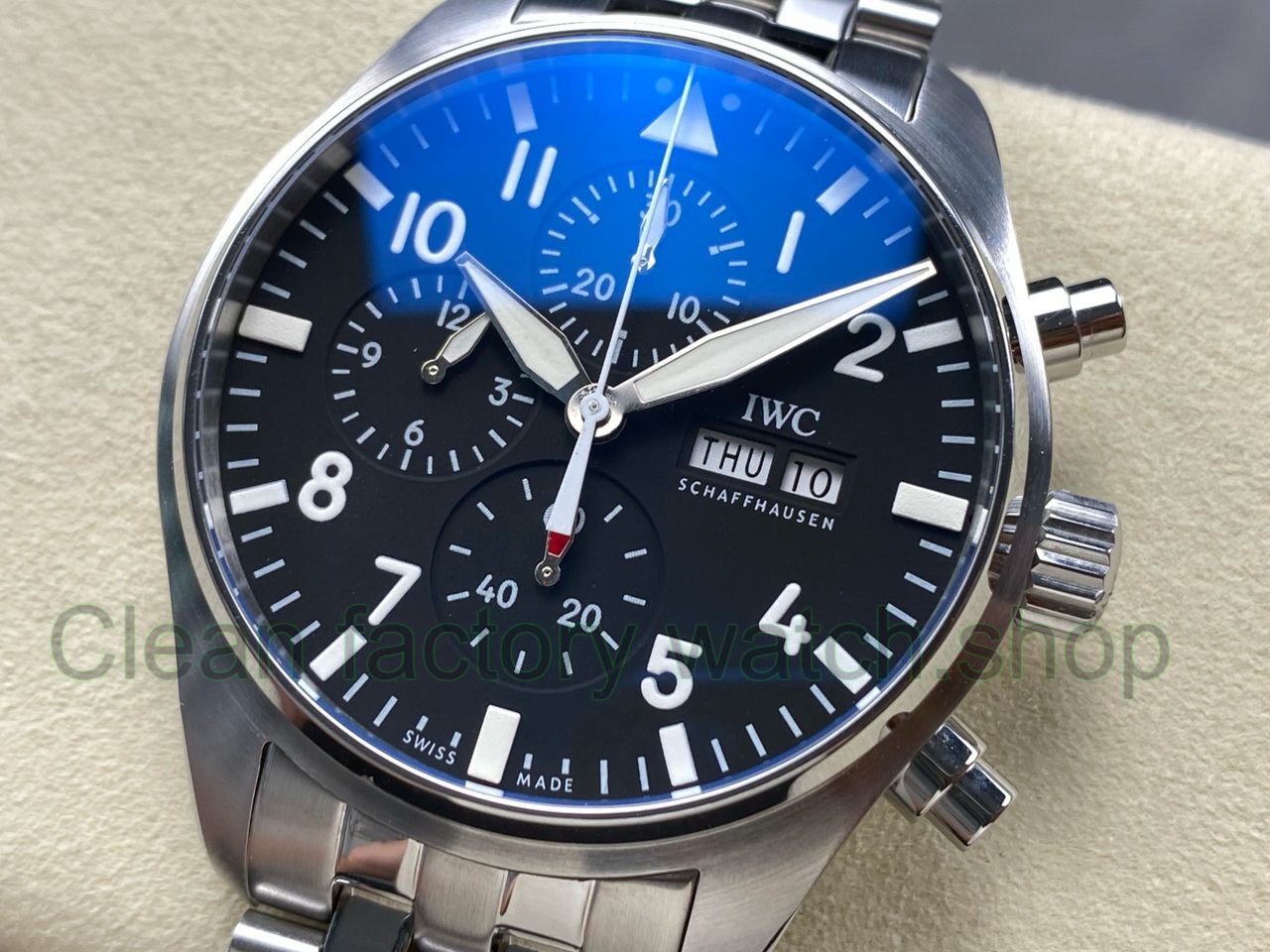TW Factory IWC Pilot Chronograph IW388113 43mm Arabic Numerals Black Dial (2) TW Factory IWC Pilot Chronograph IW388113 43mm Arabic Numerals Black Dial (2)