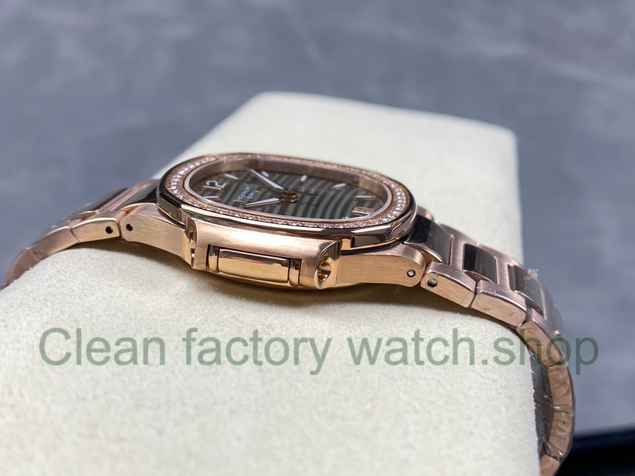 TW Factory Patek Philippe Nautilus 71181200R-010 Rose Gold Diamond Bezel Golden Champagne Dial (1) TW Factory Patek Philippe Nautilus 71181200R-010 Rose Gold Diamond Bezel Golden Champagne Dial (1)