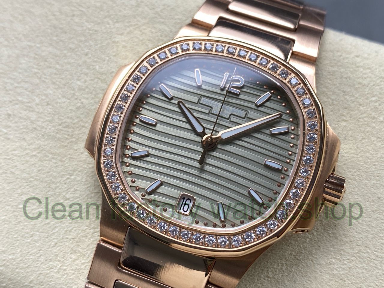 TW Factory Patek Philippe Nautilus 71181200R-010 Rose Gold Diamond Bezel Golden Champagne Dial (4) TW Factory Patek Philippe Nautilus 71181200R-010 Rose Gold Diamond Bezel Golden Champagne Dial (4)