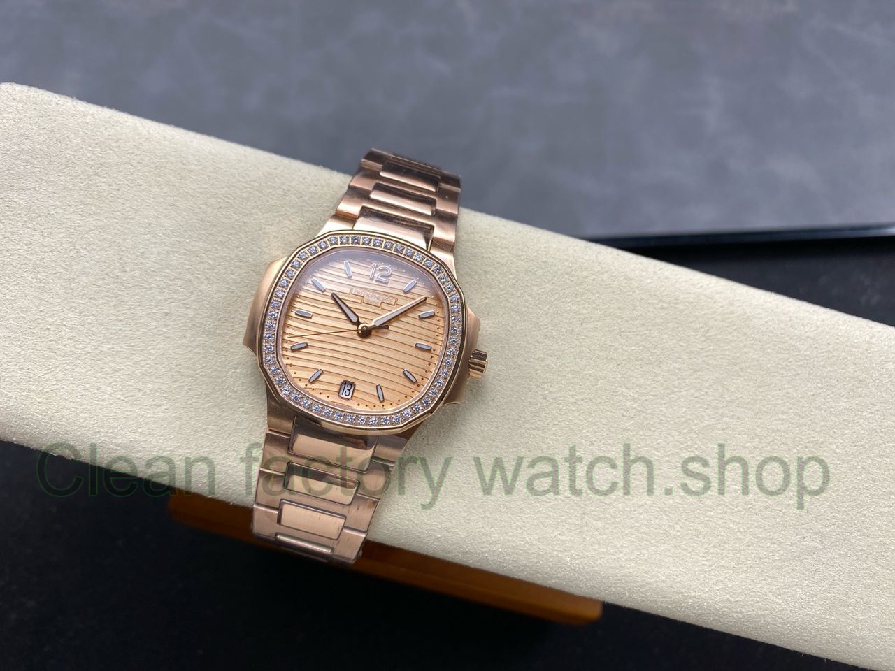 TW Factory Patek Philippe Nautilus 71181200R-010 Rose Gold Diamond Bezel Golden brown Dial (4) TW Factory Patek Philippe Nautilus 71181200R-010 Rose Gold Diamond Bezel Golden brown Dial (4)