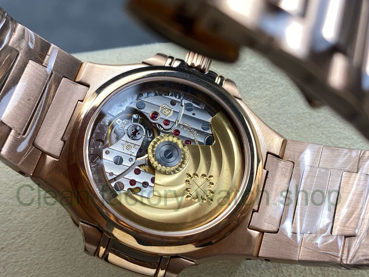 TW Factory Patek Philippe Nautilus 71181200R-010 Rose Gold Diamond Bezel Golden brown Dial (6) TW Factory Patek Philippe Nautilus 71181200R-010 Rose Gold Diamond Bezel Golden brown Dial (6)