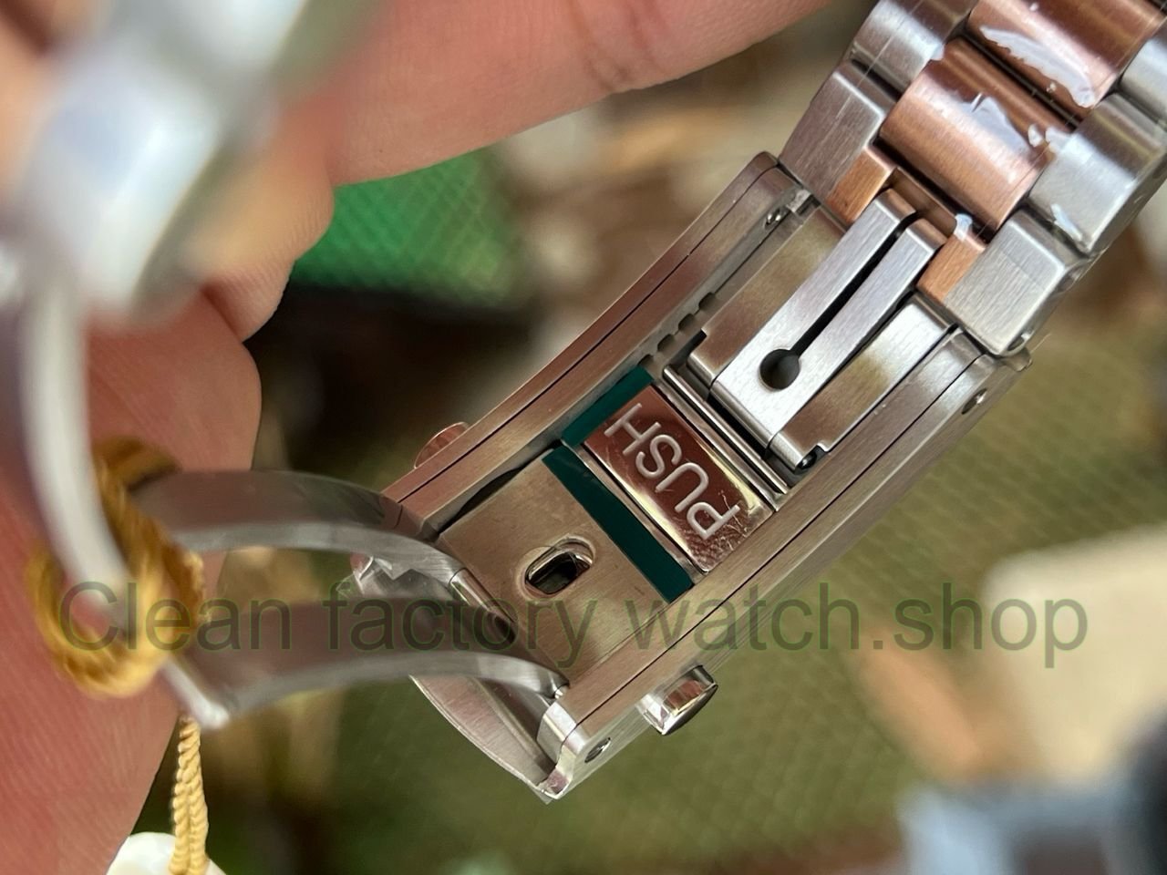 VR Factory Omega Seamaster Planet Ocean Chronograph 215.20.46.51.03.001 45.5mm Half Rose G (3) VR Factory Omega Seamaster Planet Ocean Chronograph 215.20.46.51.03.001 45.5mm Half Rose G (3)