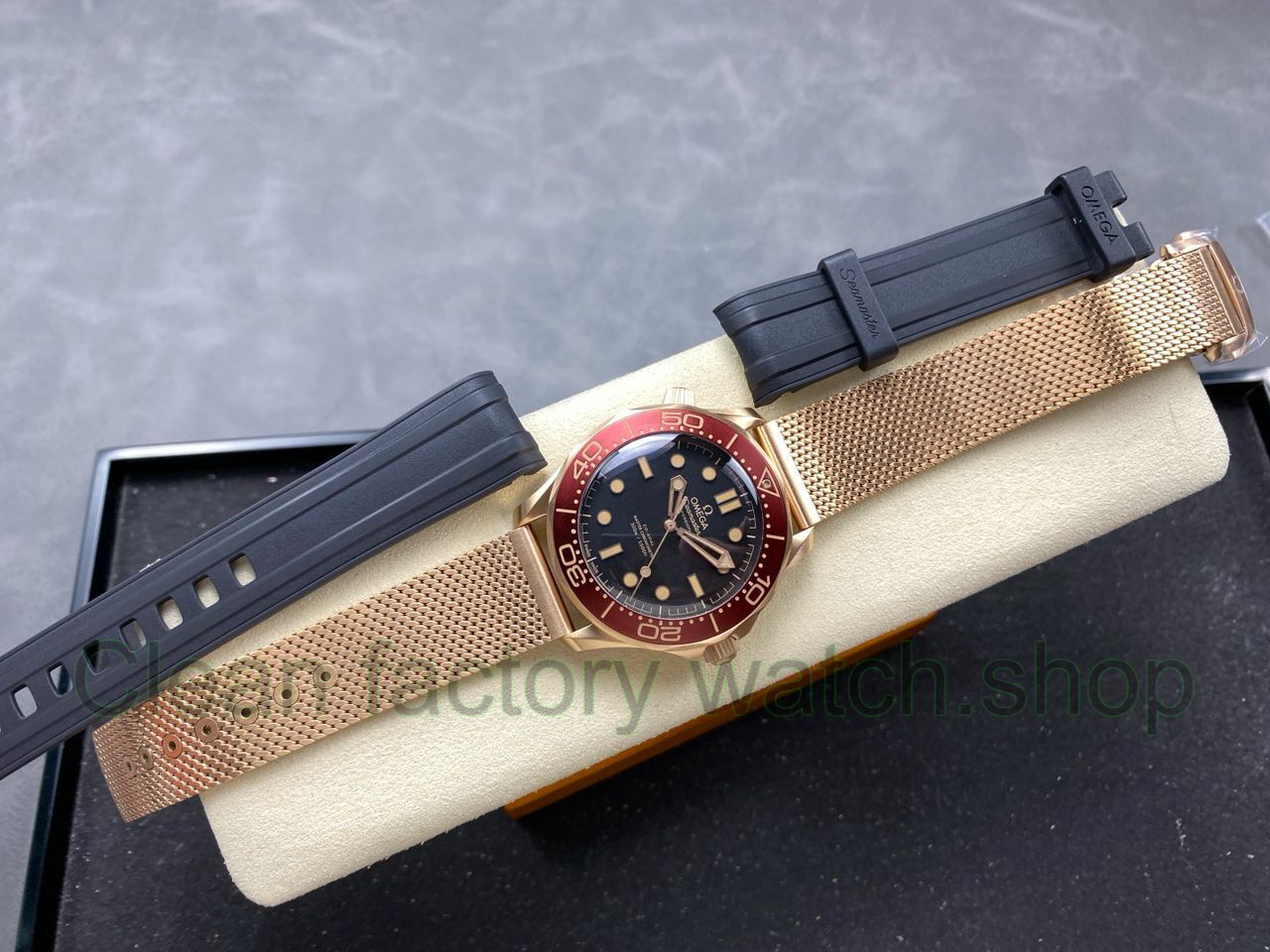 VS Factory Omega Seamaster Diver 300M 210.90.42.20.01.003 42mm Black Dial (11) VS Factory Omega Seamaster Diver 300M 210.90.42.20.01.003 42mm Black Dial (11)