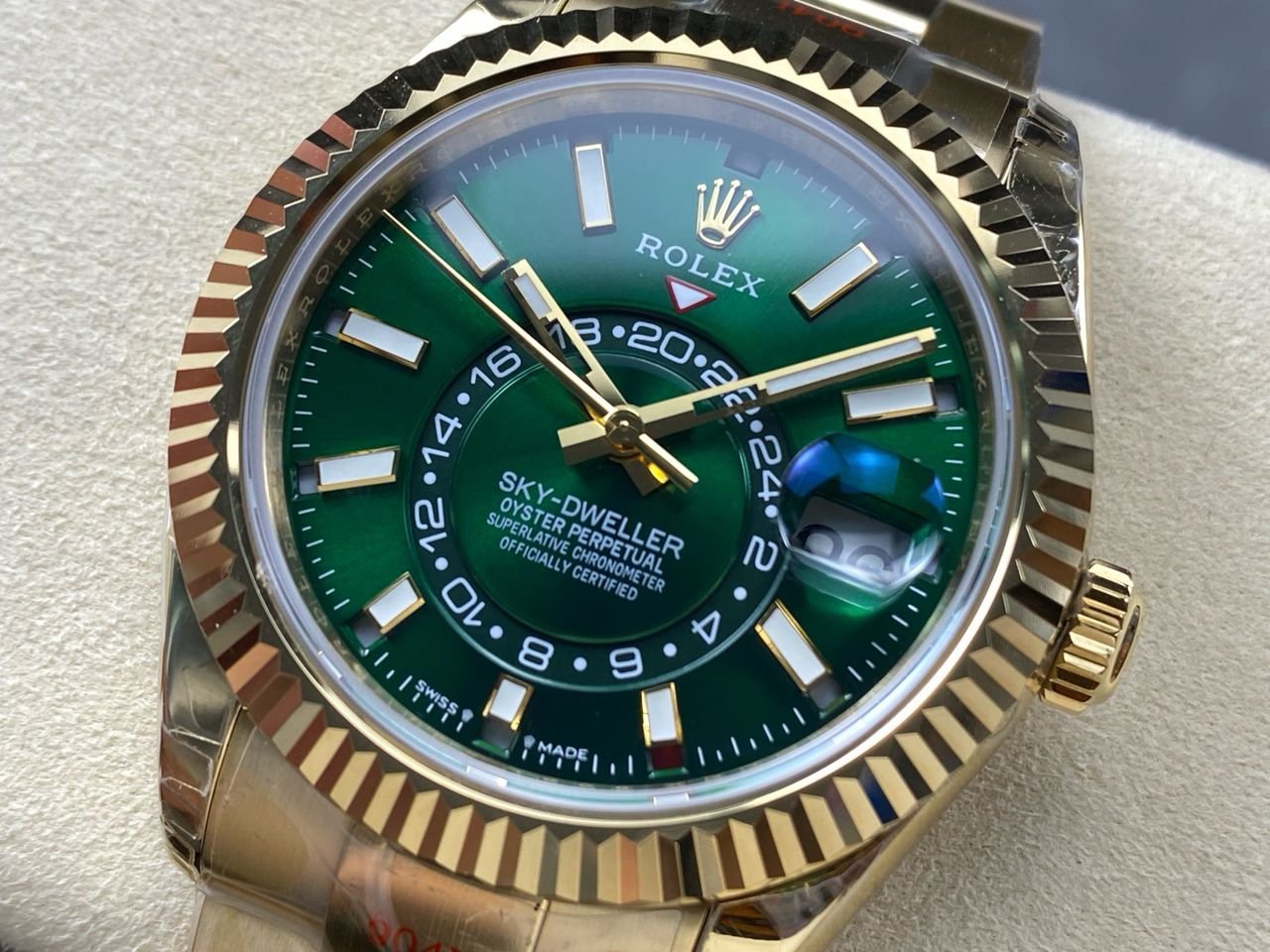 Noob Factory Rolex Sky-Dweller 336938-0007 42mm Yellow Gold Green Dial (10) Noob Factory Rolex Sky-Dweller 336938-0007 42mm Yellow Gold Green Dial (10)