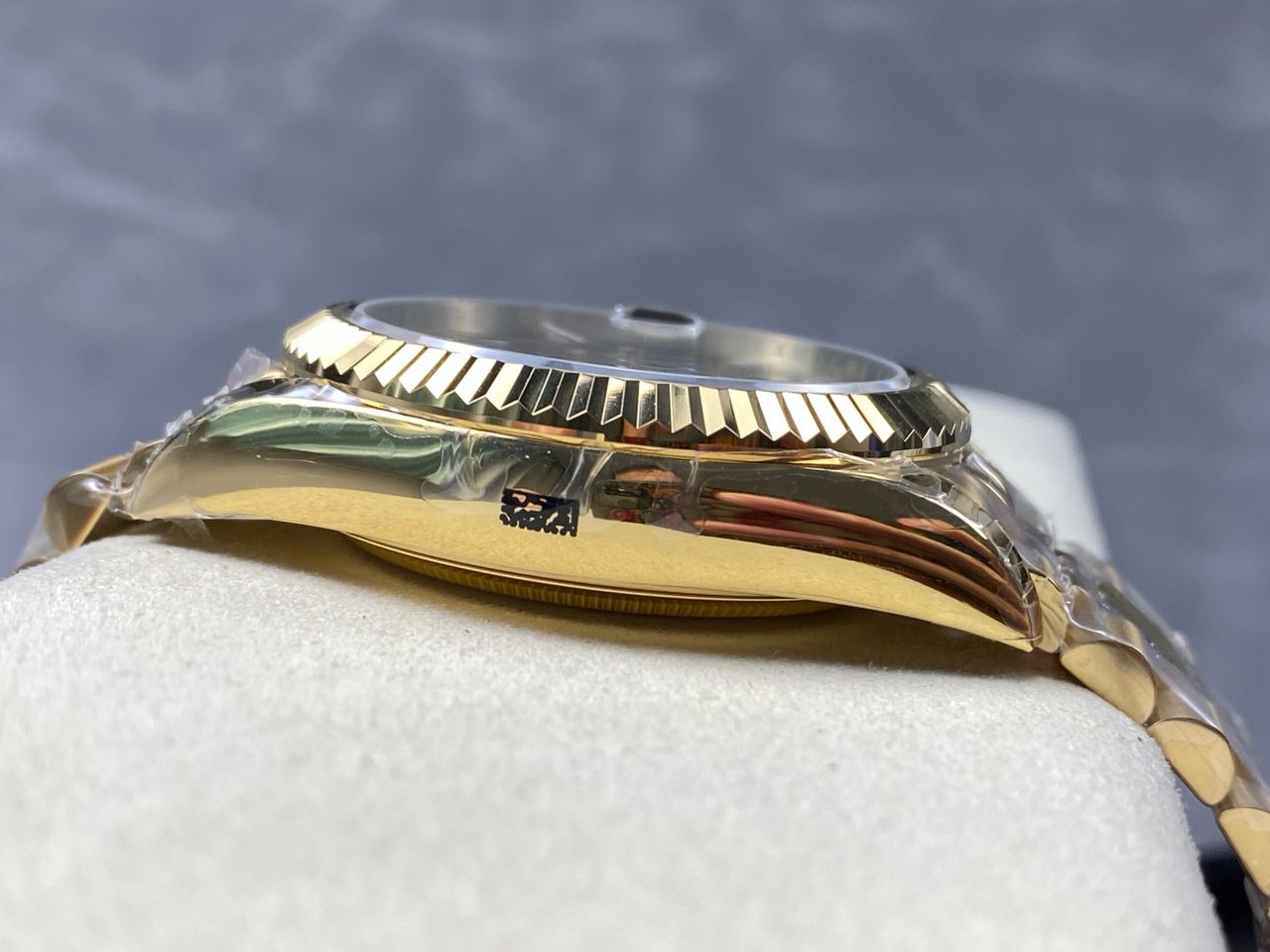 Noob Factory Rolex Sky-Dweller 336938-0008 42mm Yellow Gold Green Dial (11) Noob Factory Rolex Sky-Dweller 336938-0008 42mm Yellow Gold Green Dial (11)