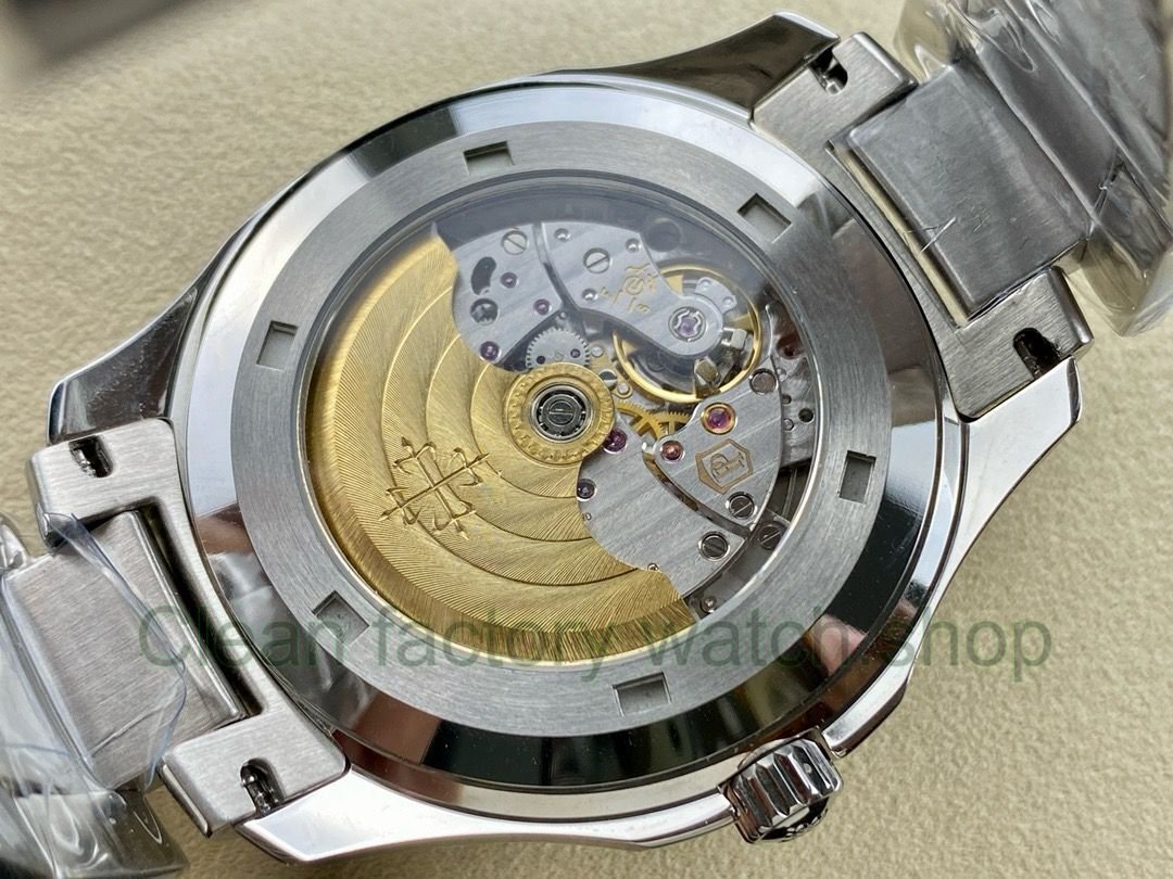 Patek Philippe Modified And Customized Aquanaut 51671A-001 Black Dial (10) Patek Philippe Modified And Customized Aquanaut 51671A-001 Black Dial (10)