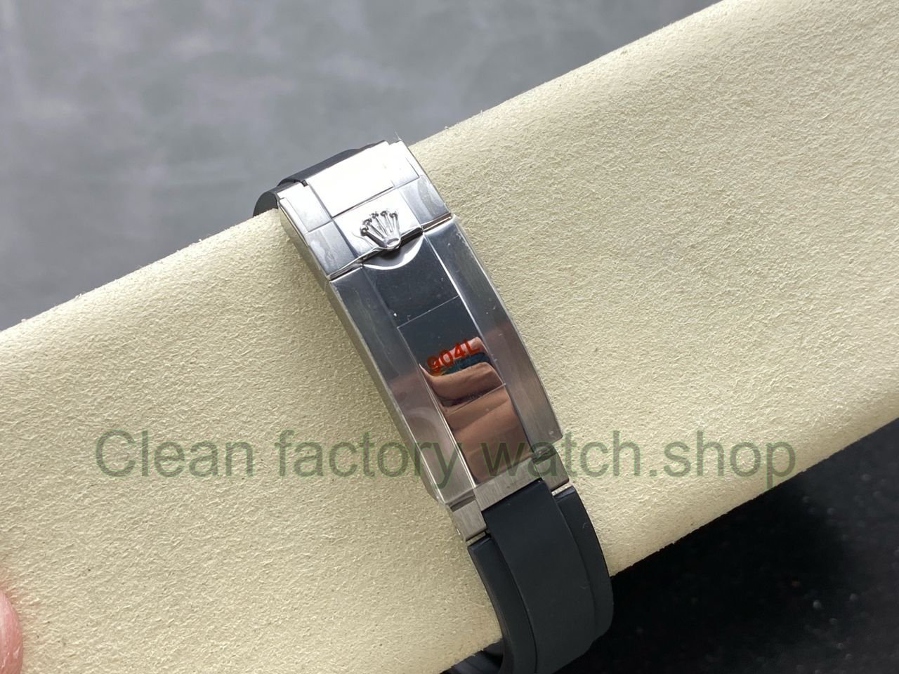 QF Factory Counterweight Rolex Daytona 126519LN-0004 40mm White Gold Rubber Oysterflex Diamond Black Di (8) QF Factory Counterweight Rolex Daytona 126519LN-0004 40mm White Gold Rubber Oysterflex Diamond Black Di (8)