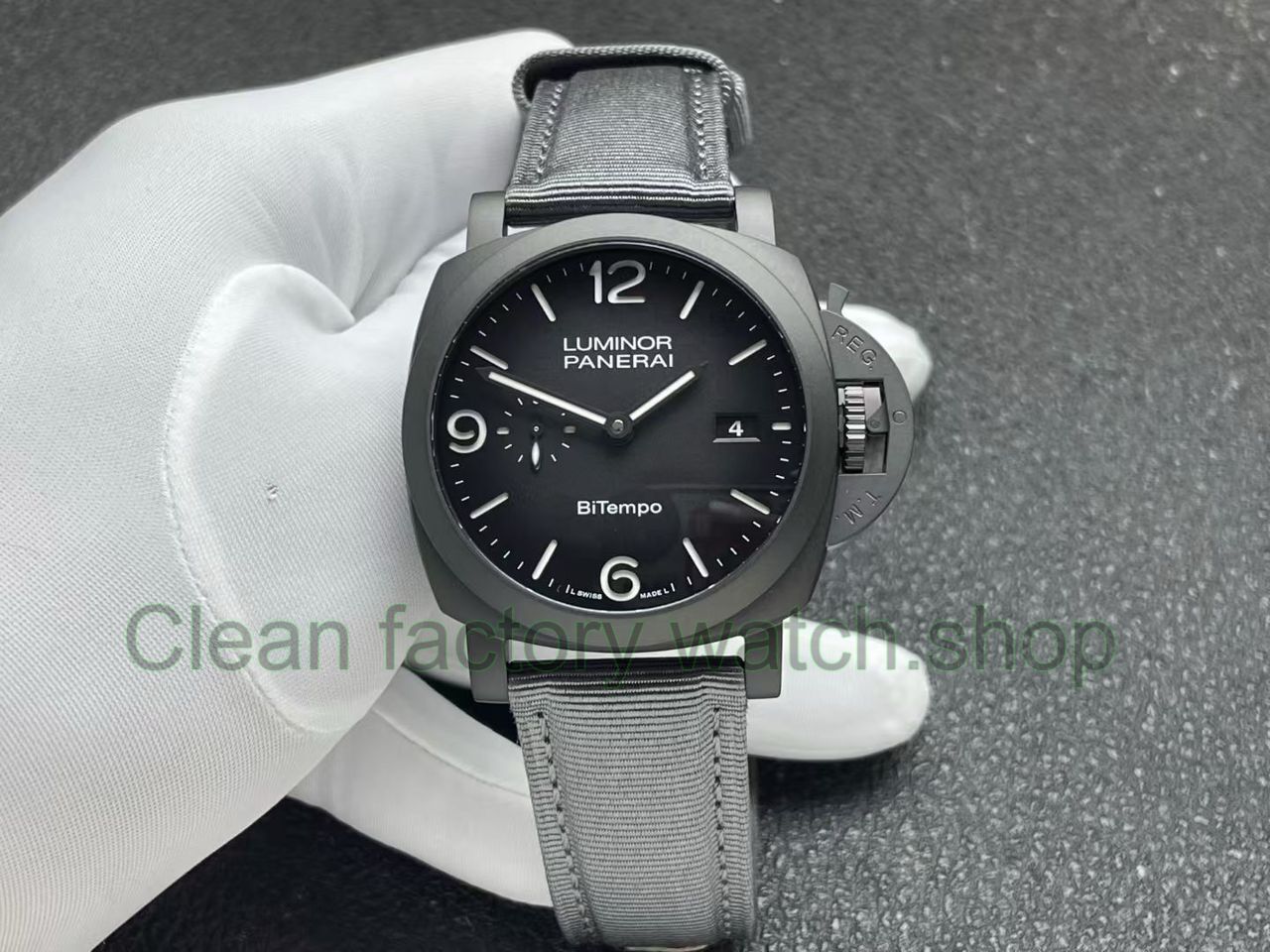 VS Factory Panerai Submersible Luminor 1950 PAM 01467 44mm Titanium Textile Strap BiTempo New York Gray (1) VS Factory Panerai Submersible Luminor 1950 PAM 01467 44mm Titanium Textile Strap BiTempo New York Gray (1)