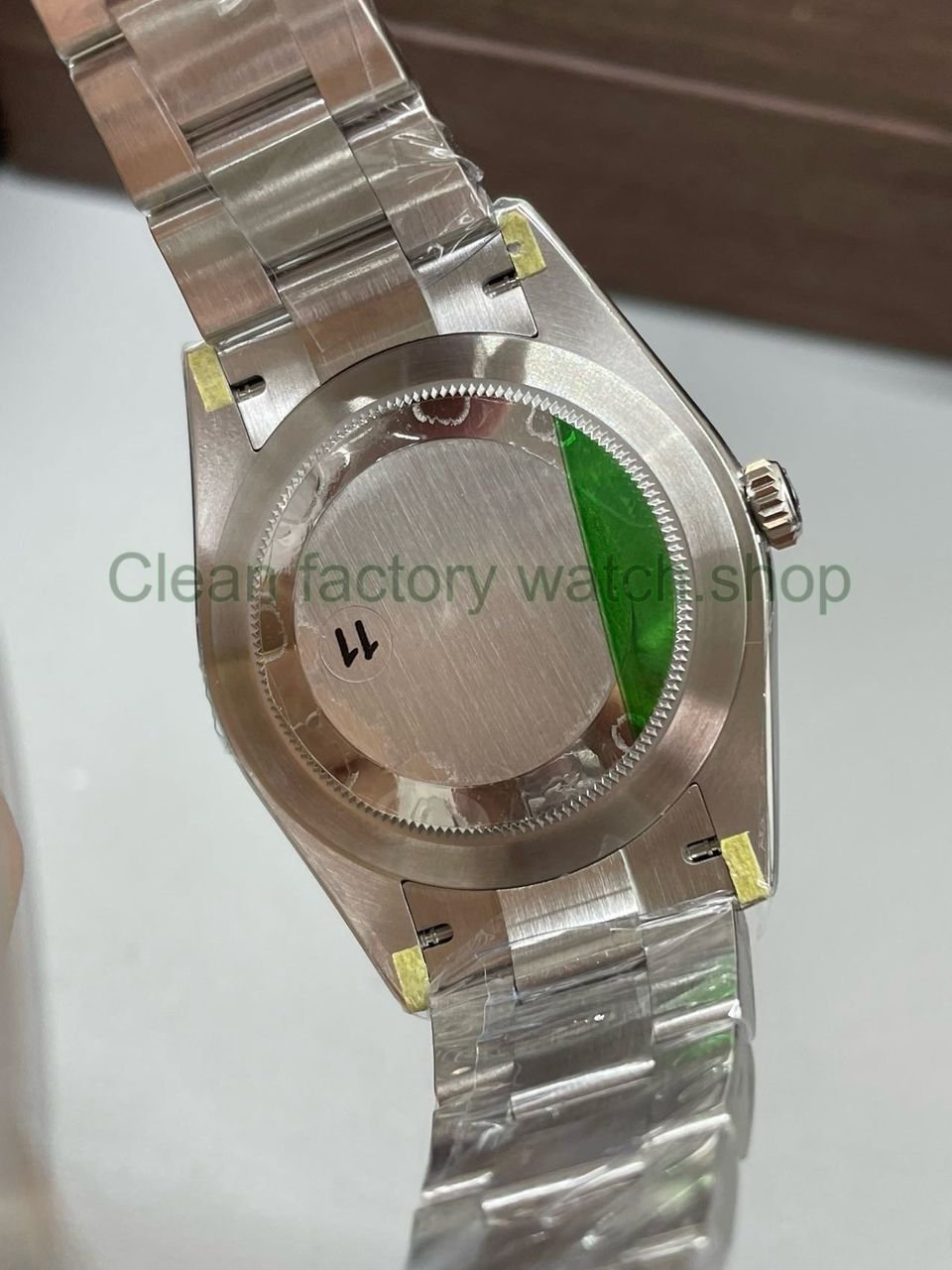 VS Factory Rolex Oyster Perpetual 124300 41mm Red Dial (4) VS Factory Rolex Oyster Perpetual 124300 41mm Red Dial (4)