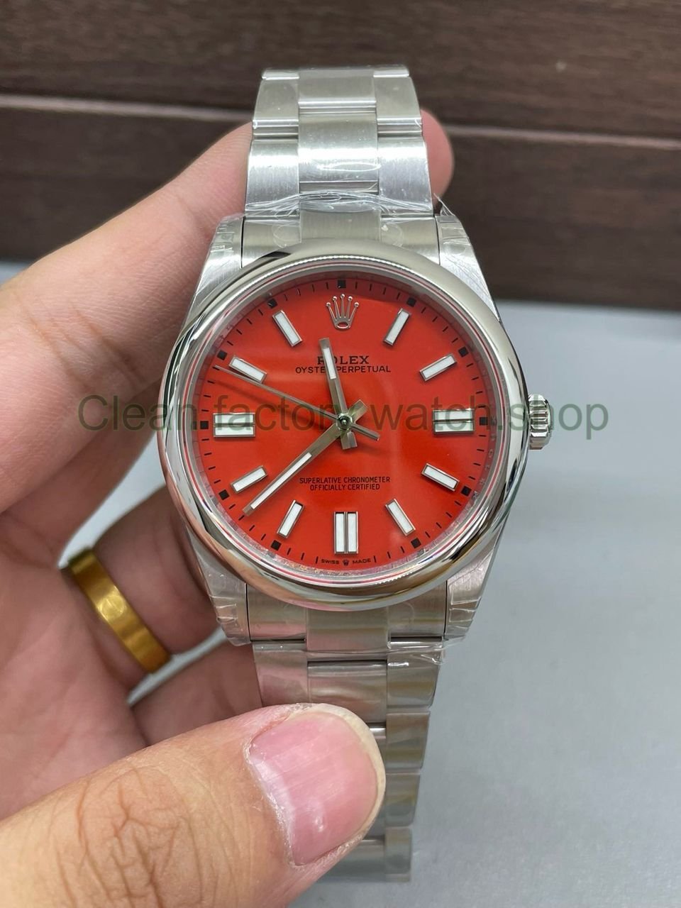 VS Factory Rolex Oyster Perpetual 124300 41mm Red Dial 1 VS Factory Rolex Oyster Perpetual 124300 41mm Red Dial 6 Clean Factory Watch