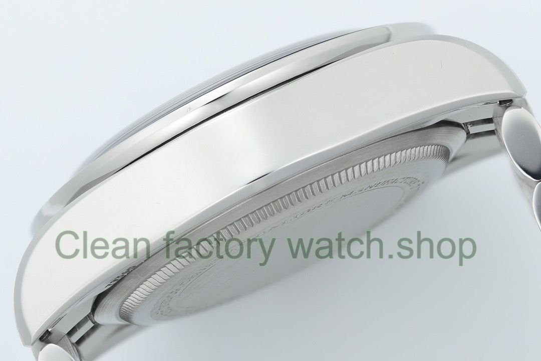 ZF Factory Tudor Panda Black Bay Chrono 79360N-0002 41mm Jubilee White Dial (11) ZF Factory Tudor Panda Black Bay Chrono 79360N-0002 41mm Jubilee White Dial (11)